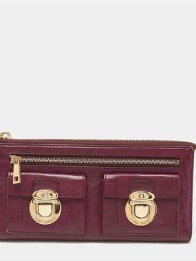 Marc Jacobs Magenta Leather Zip Continental Wallet